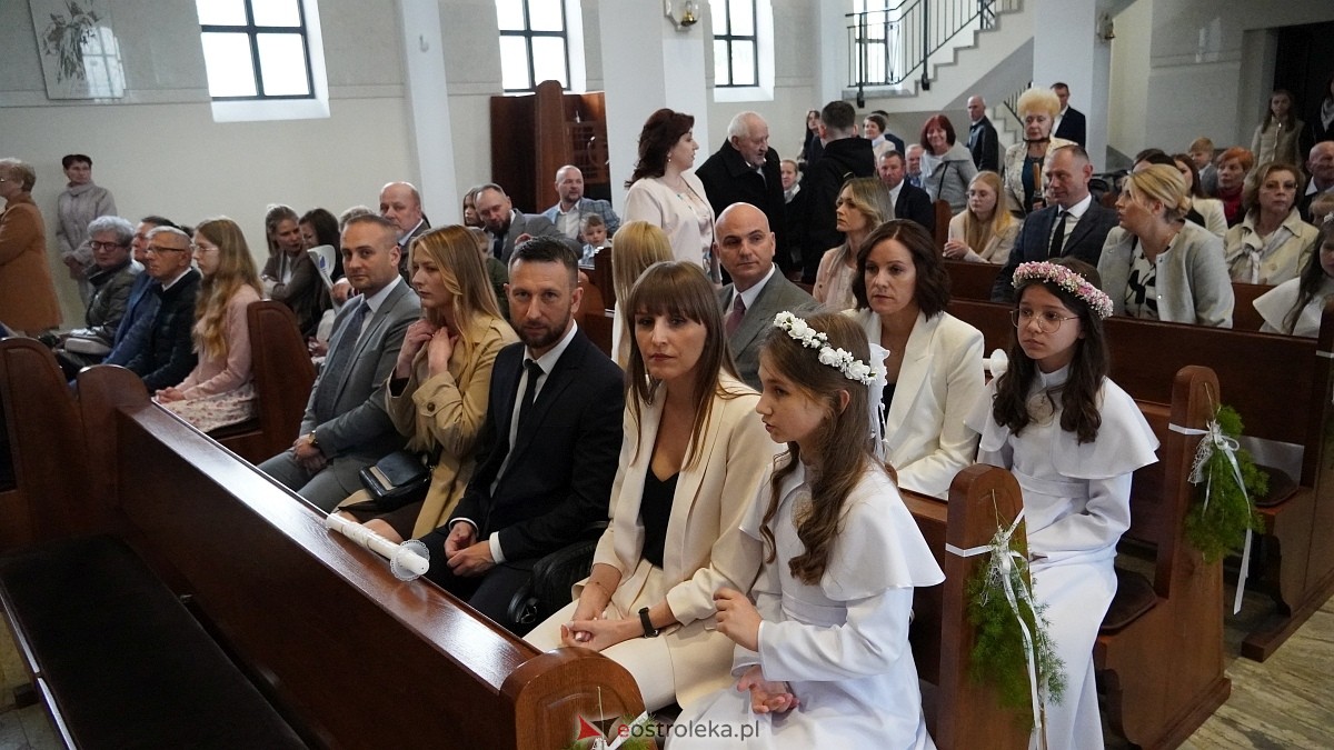 I Komunia Święta w parafii pw. Św. Franciszka z Asyżu [10.05.2025] - zdjęcie #33 - eOstroleka.pl