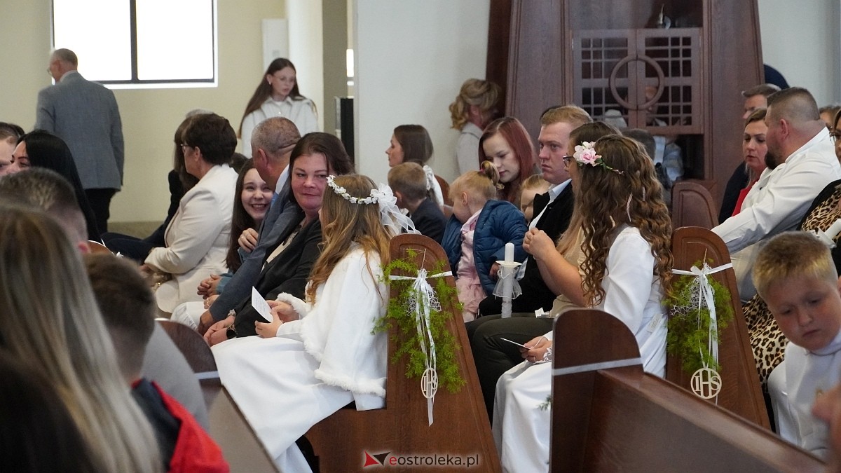 I Komunia Święta w parafii pw. Św. Franciszka z Asyżu [10.05.2025] - zdjęcie #25 - eOstroleka.pl