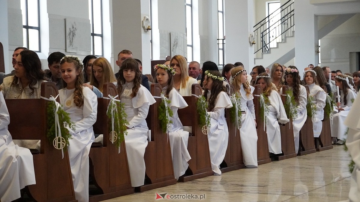 I Komunia Święta w parafii pw. Św. Franciszka z Asyżu [10.05.2025] - zdjęcie #13 - eOstroleka.pl