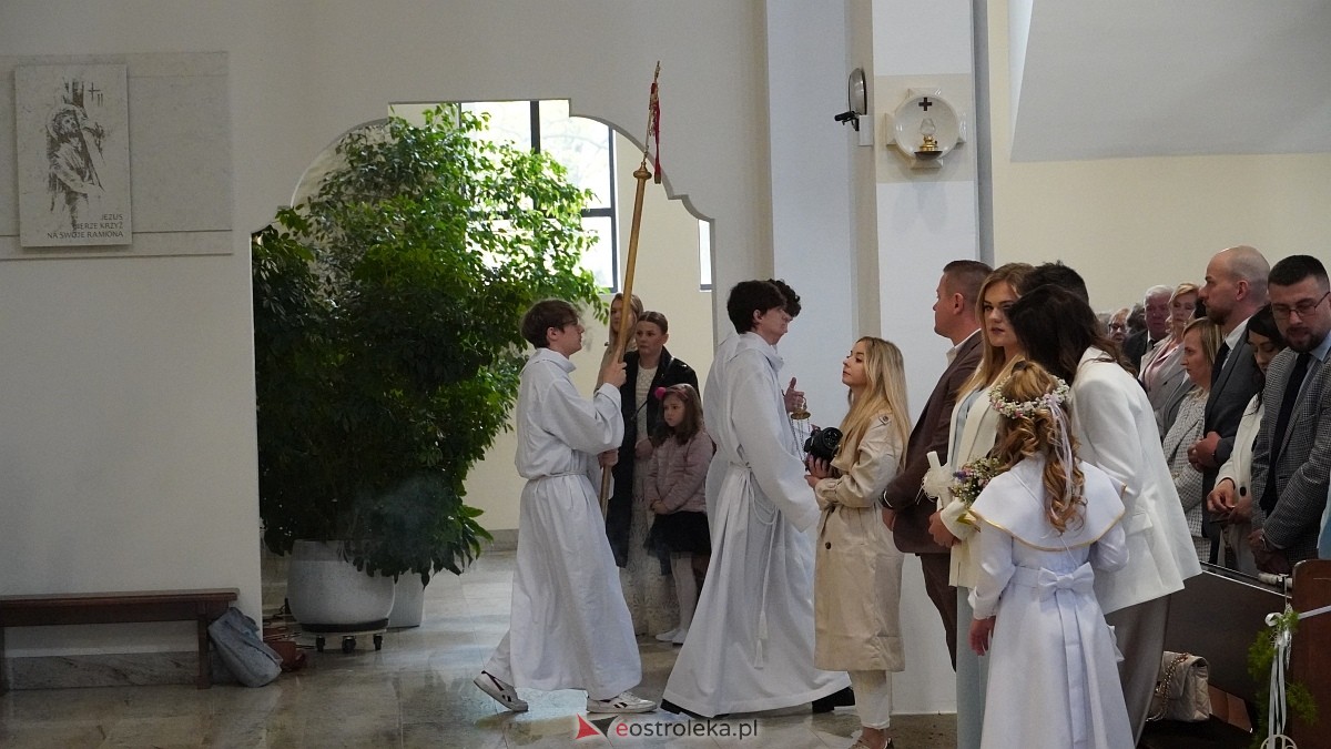 I Komunia Święta w parafii pw. Św. Franciszka z Asyżu [10.05.2025] - zdjęcie #8 - eOstroleka.pl