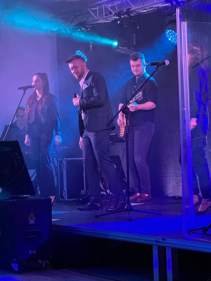 Kolejny wieczór wspomnień z muzyką Krzysztofa Krawczyka - zdjęcie #26 - eOstroleka.pl