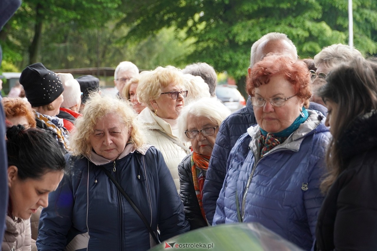 Potańcówka pod chmurką na Osiedlu Dzieci Polskich [10.05.2025] - zdjęcie #63 - eOstroleka.pl