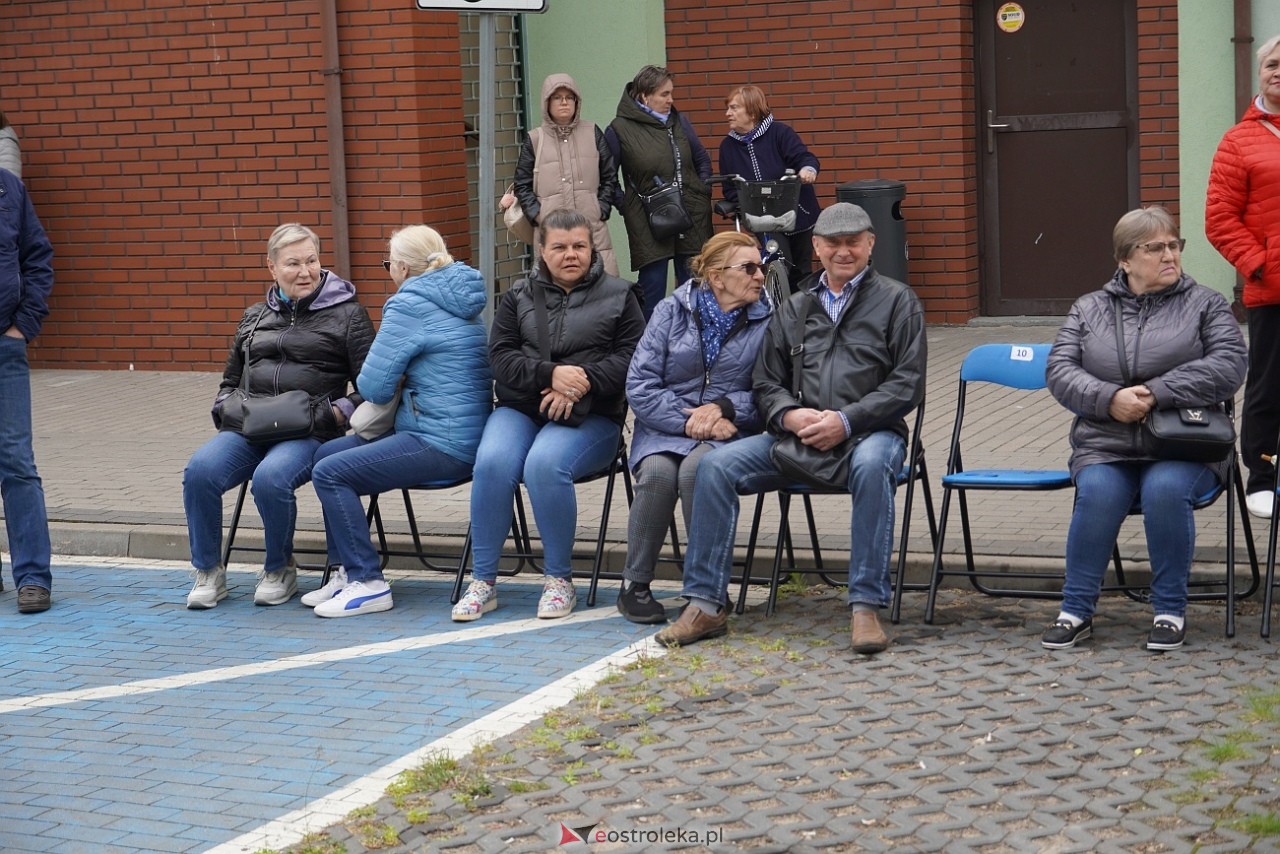 Potańcówka pod chmurką na Osiedlu Dzieci Polskich [10.05.2025] - zdjęcie #58 - eOstroleka.pl