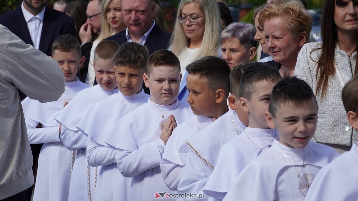 I Komunia Święta w parafii pw. Św. Wojciecha w Ostrołęce [11.05.2025] - zdjęcie #51 - eOstroleka.pl