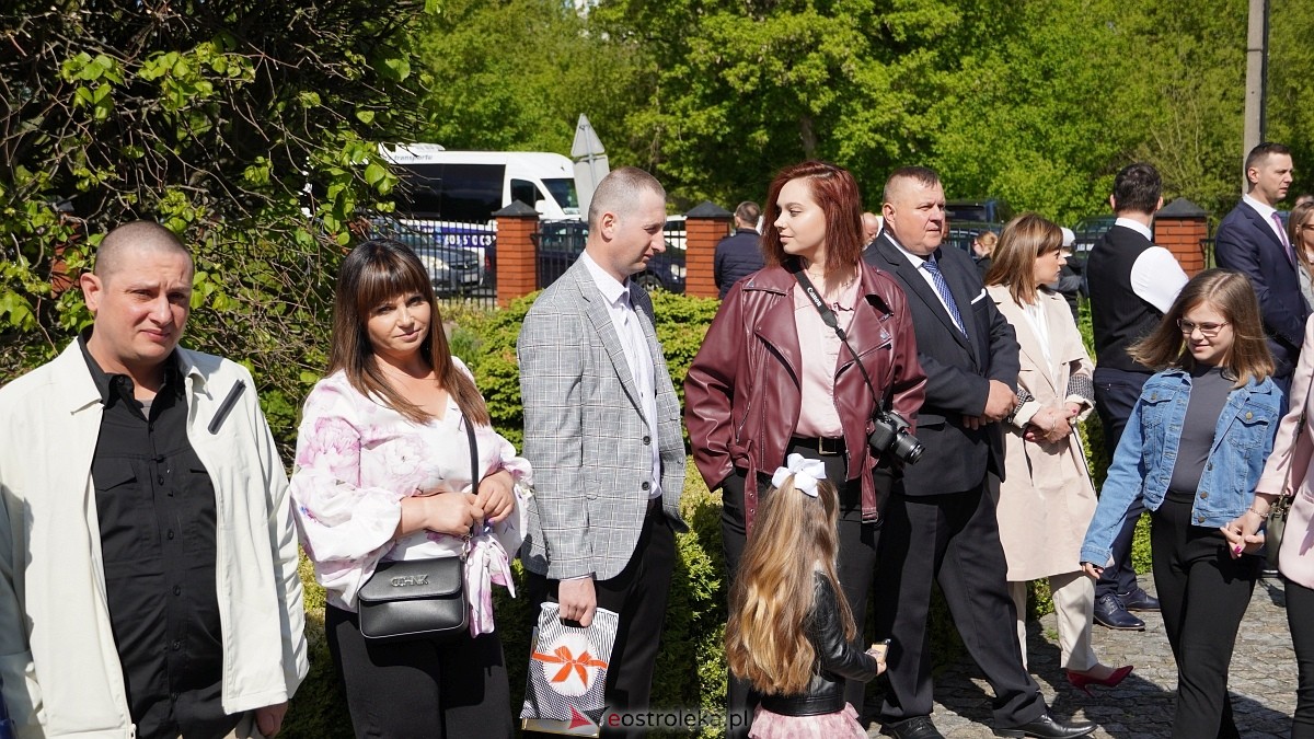 I Komunia Święta w parafii pw. Św. Wojciecha w Ostrołęce [11.05.2025] - zdjęcie #34 - eOstroleka.pl
