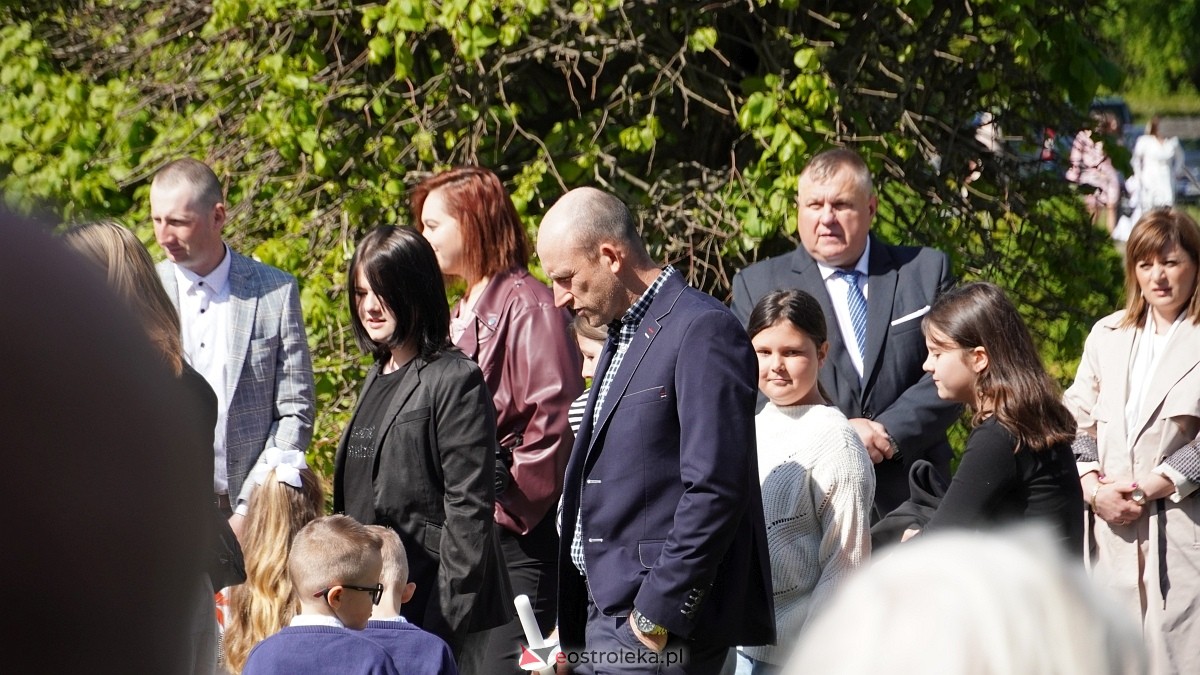 I Komunia Święta w parafii pw. Św. Wojciecha w Ostrołęce [11.05.2025] - zdjęcie #33 - eOstroleka.pl