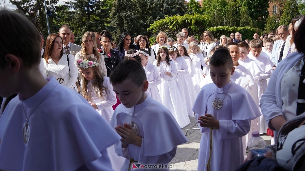 I Komunia Święta w parafii pw. Św. Wojciecha w Ostrołęce [11.05.2025] - zdjęcie #8 - eOstroleka.pl