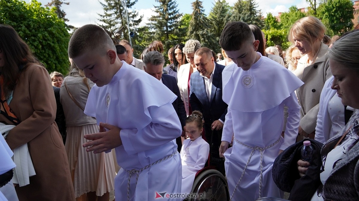 I Komunia Święta w parafii pw. Św. Wojciecha w Ostrołęce [11.05.2025] - zdjęcie #1 - eOstroleka.pl