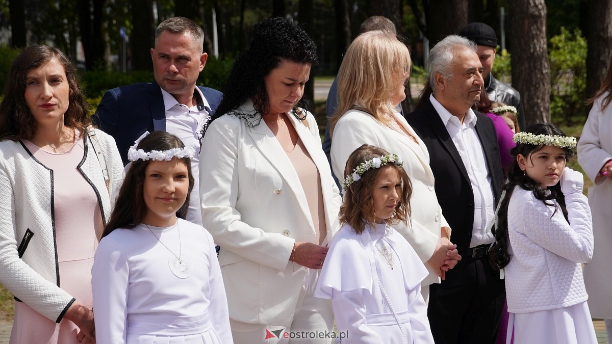 I Komunia Święta w parafii pw. Zbawiciela Świata w Ostrołęce [11.05.2025] - zdjęcie #84 - eOstroleka.pl