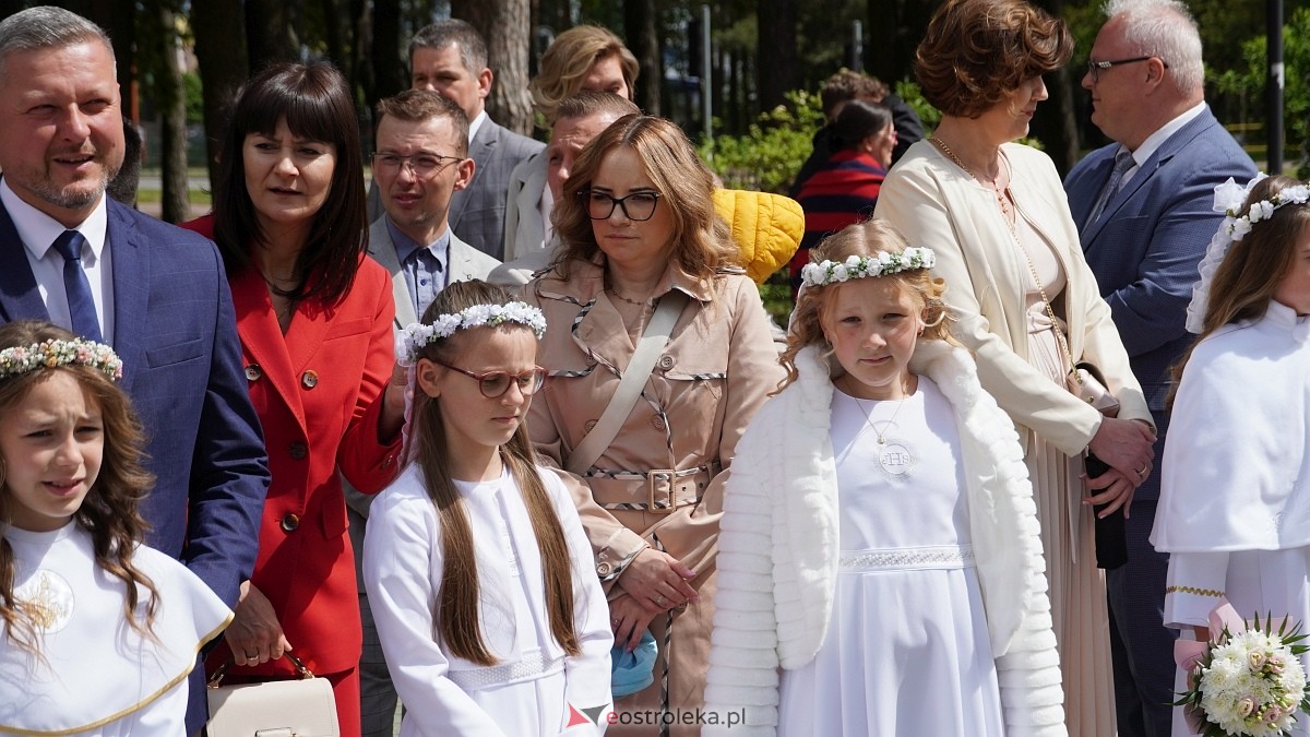 I Komunia Święta w parafii pw. Zbawiciela Świata w Ostrołęce [11.05.2025] - zdjęcie #78 - eOstroleka.pl