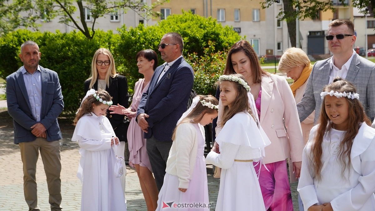 I Komunia Święta w parafii pw. Zbawiciela Świata w Ostrołęce [11.05.2025] - zdjęcie #68 - eOstroleka.pl