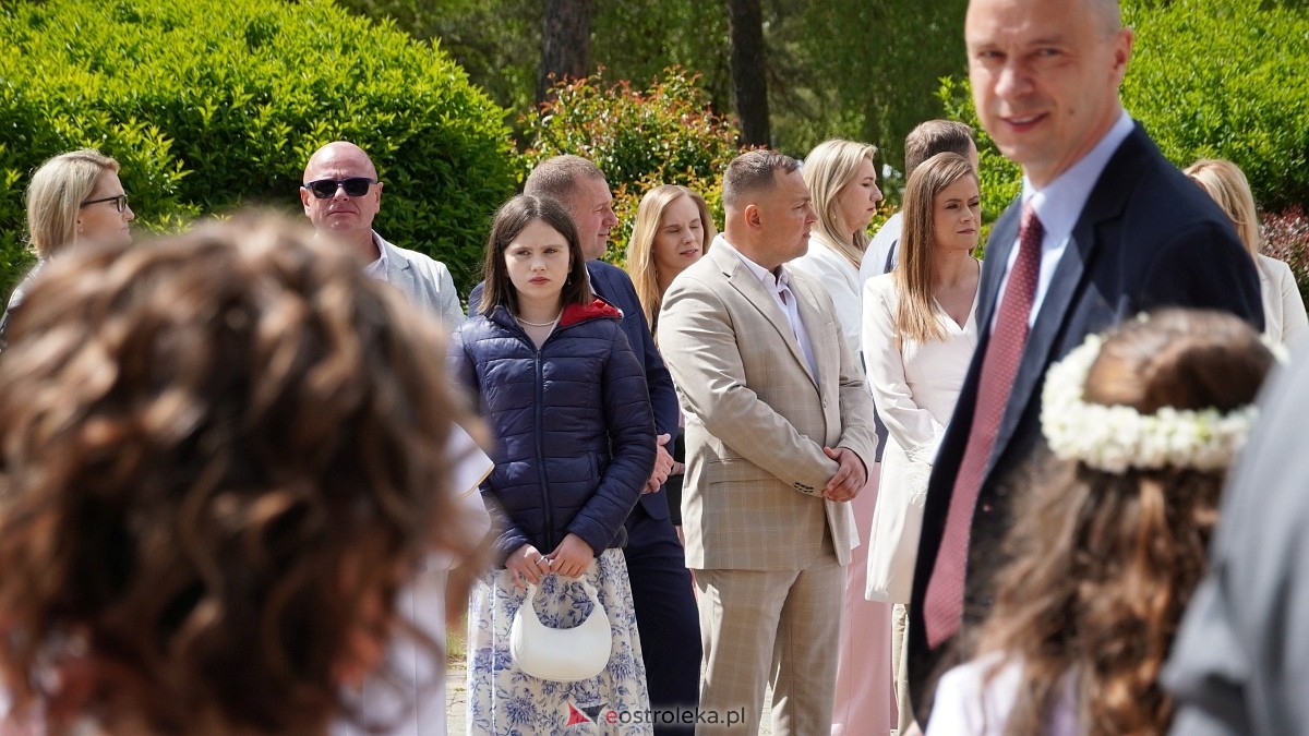 I Komunia Święta w parafii pw. Zbawiciela Świata w Ostrołęce [11.05.2025] - zdjęcie #62 - eOstroleka.pl