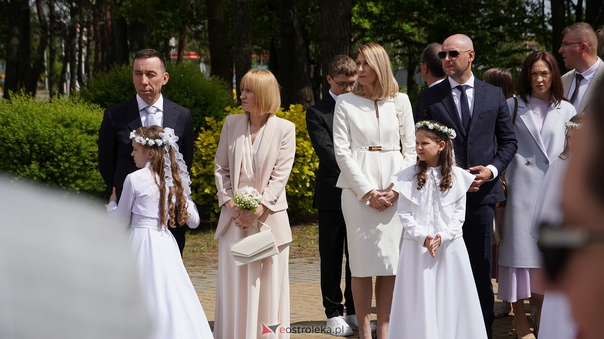 I Komunia Święta w parafii pw. Zbawiciela Świata w Ostrołęce [11.05.2025] - zdjęcie #48 - eOstroleka.pl