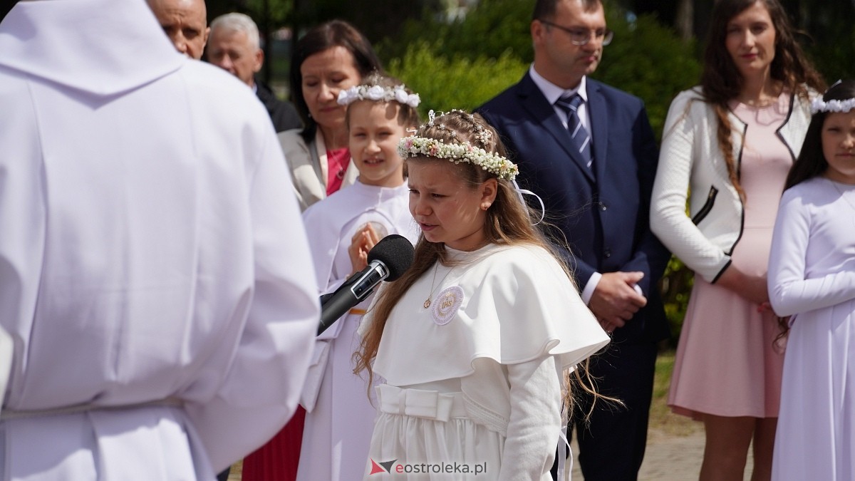 I Komunia Święta w parafii pw. Zbawiciela Świata w Ostrołęce [11.05.2025] - zdjęcie #37 - eOstroleka.pl