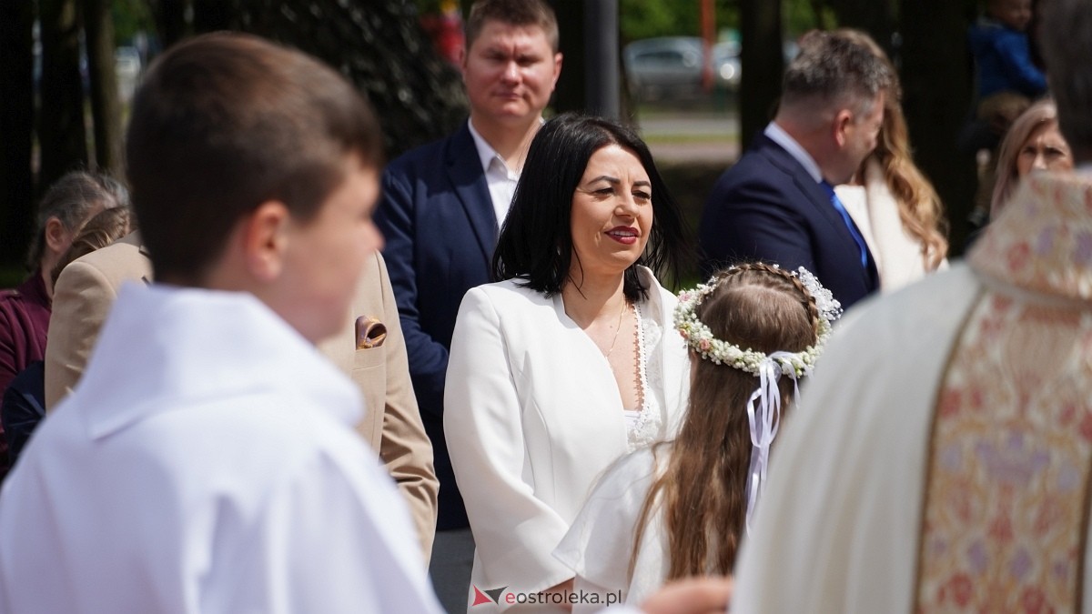 I Komunia Święta w parafii pw. Zbawiciela Świata w Ostrołęce [11.05.2025] - zdjęcie #30 - eOstroleka.pl
