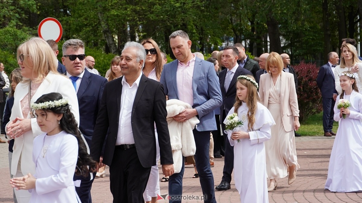 I Komunia Święta w parafii pw. Zbawiciela Świata w Ostrołęce [11.05.2025] - zdjęcie #21 - eOstroleka.pl