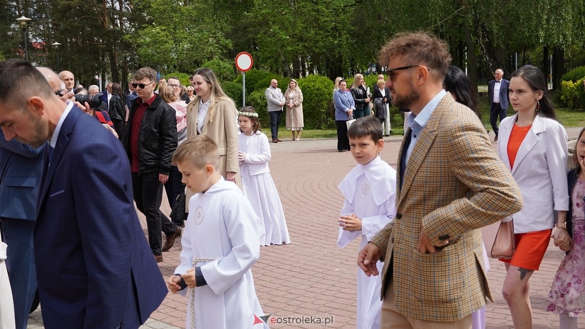 I Komunia Święta w parafii pw. Zbawiciela Świata w Ostrołęce [11.05.2025] - zdjęcie #11 - eOstroleka.pl