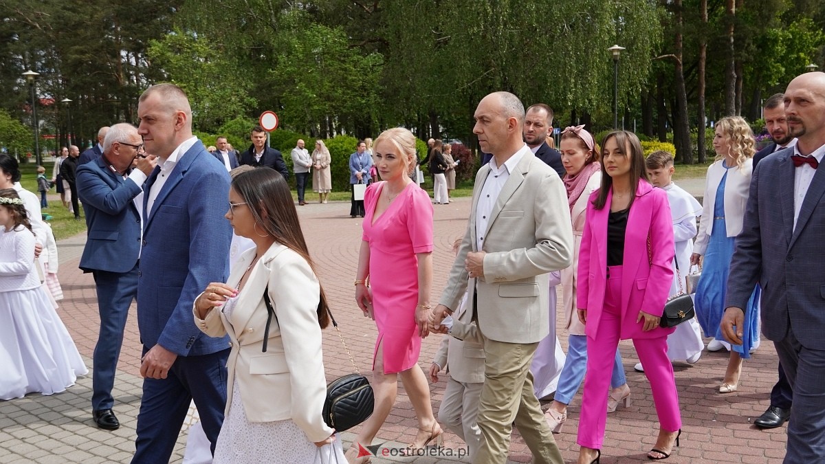 I Komunia Święta w parafii pw. Zbawiciela Świata w Ostrołęce [11.05.2025] - zdjęcie #10 - eOstroleka.pl
