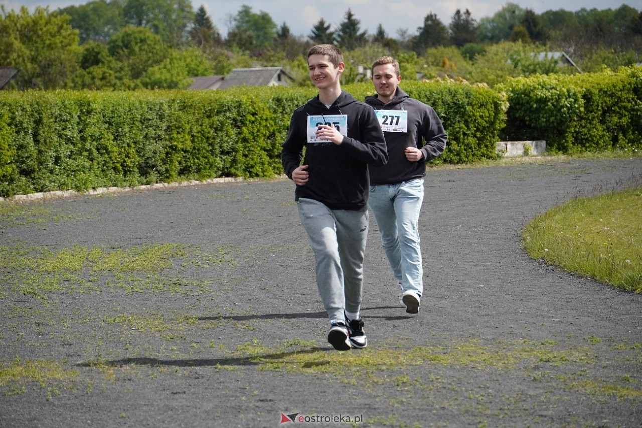 Bieg charytatywny Na fali pomocy w Ostrołęce [11.05.2025] - zdjęcie #35 - eOstroleka.pl