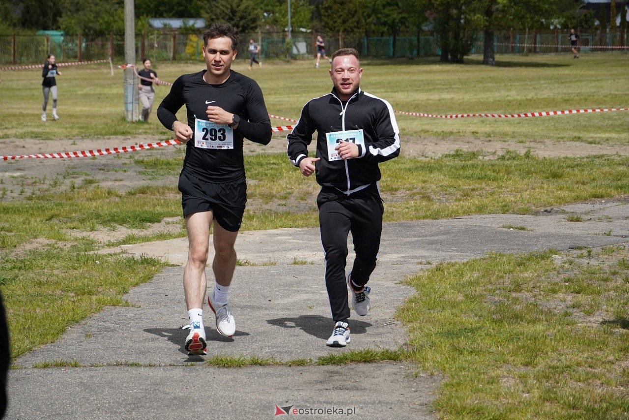Bieg charytatywny Na fali pomocy w Ostrołęce [11.05.2025] - zdjęcie #10 - eOstroleka.pl