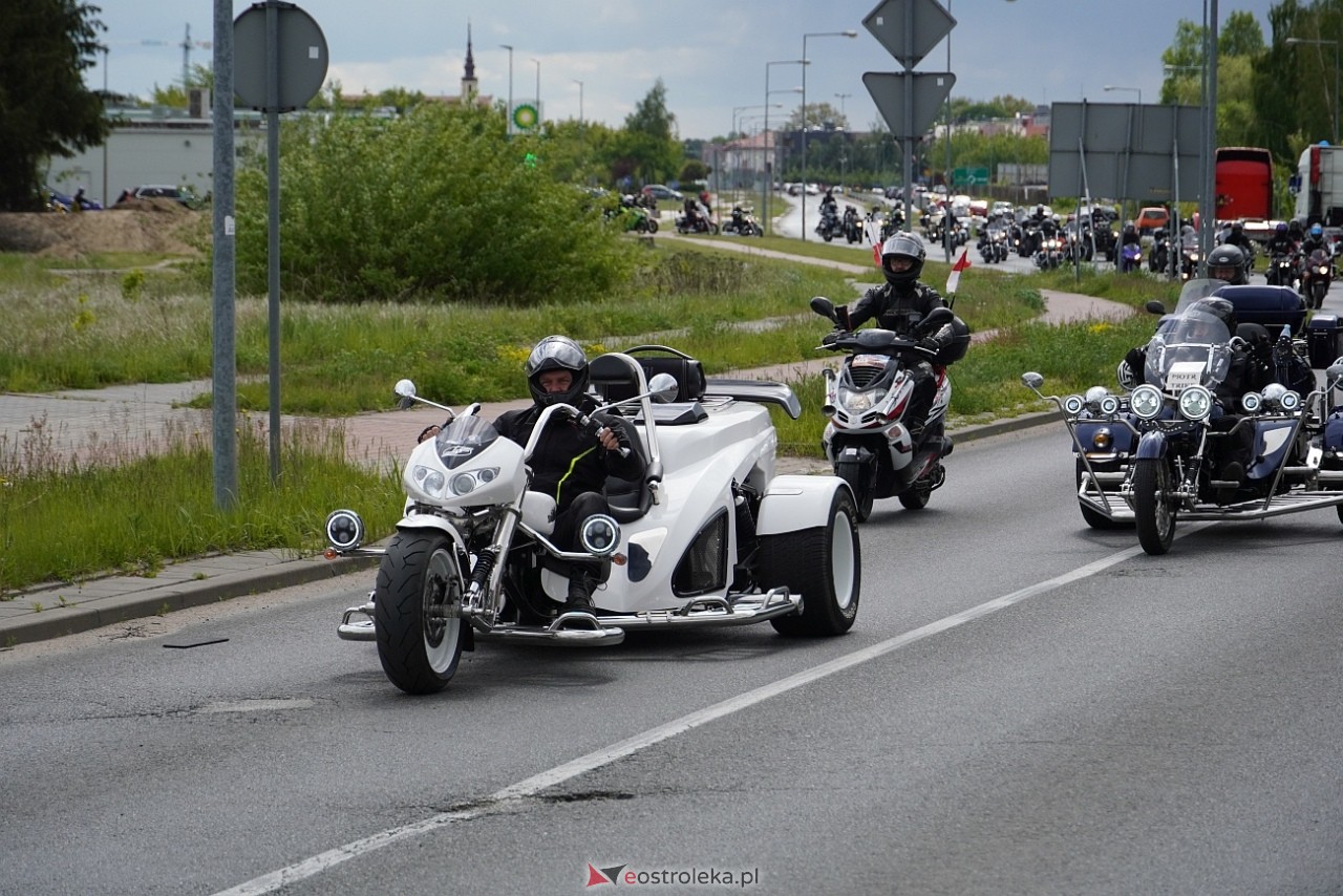 Moto Monster 2025: Parada aut i motocykli ulicami Ostrołęki [11.05.2025] - zdjęcie #105 - eOstroleka.pl