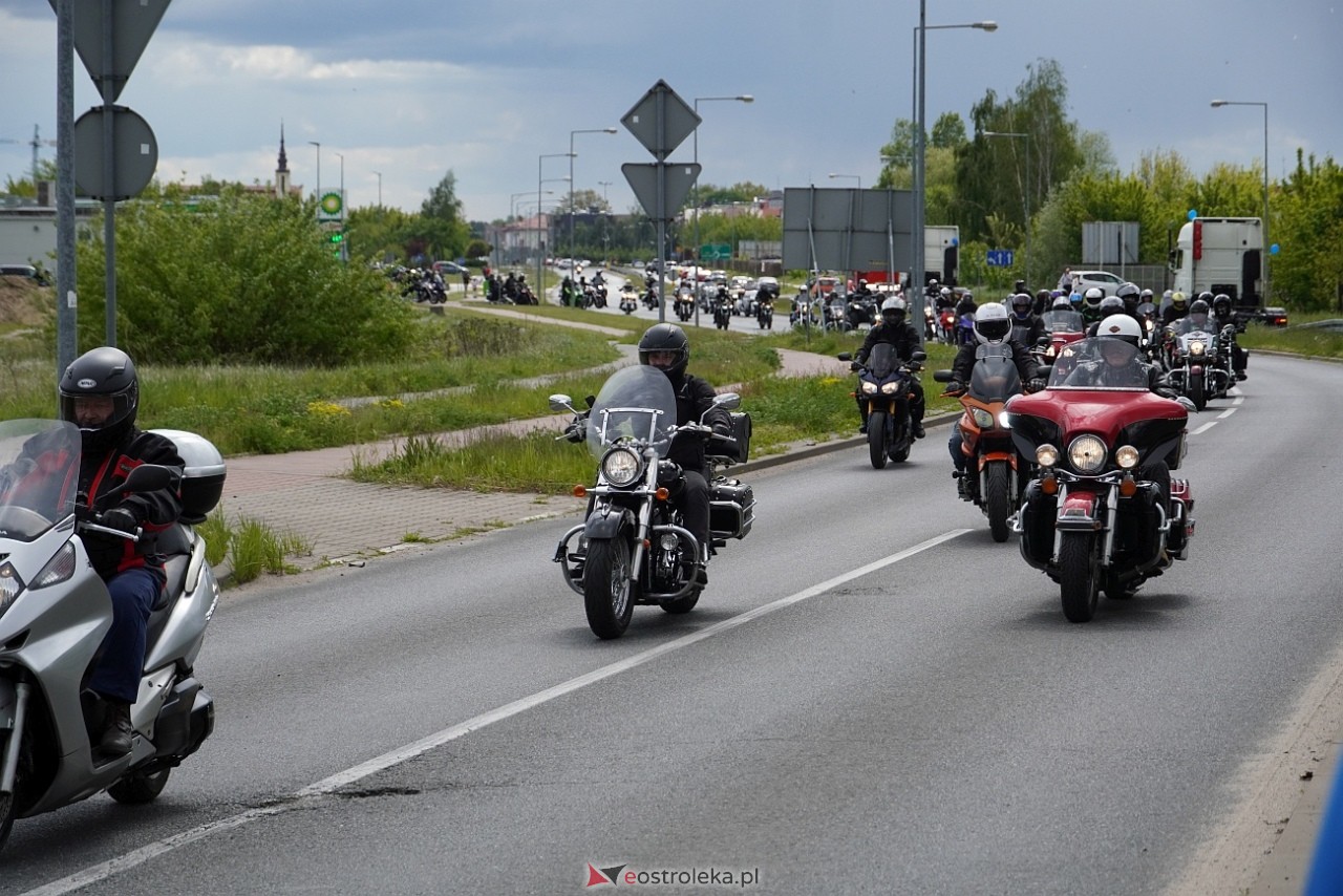 Moto Monster 2025: Parada aut i motocykli ulicami Ostrołęki [11.05.2025] - zdjęcie #102 - eOstroleka.pl
