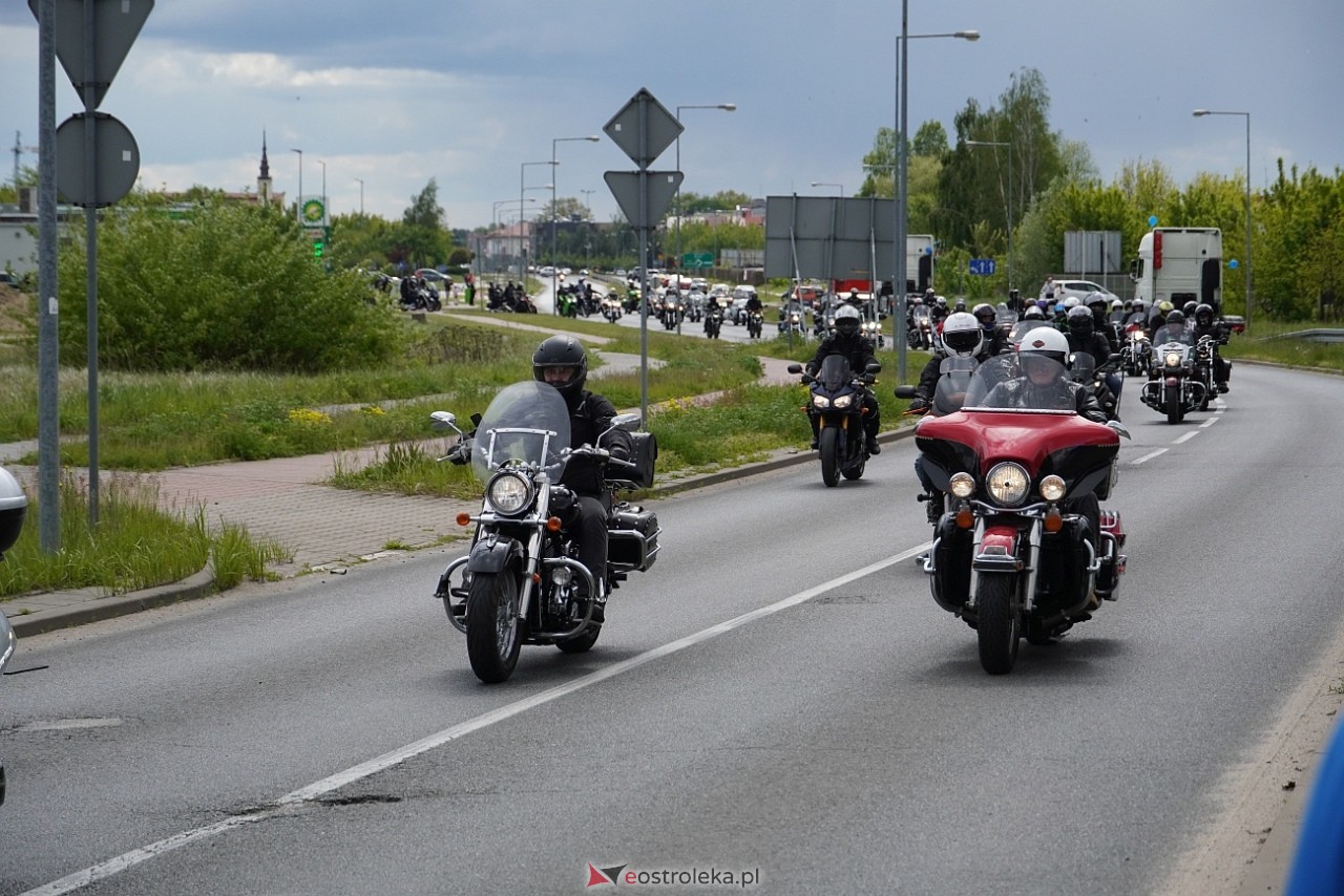 Moto Monster 2025: Parada aut i motocykli ulicami Ostrołęki [11.05.2025] - zdjęcie #101 - eOstroleka.pl