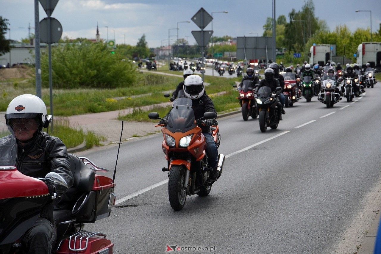 Moto Monster 2025: Parada aut i motocykli ulicami Ostrołęki [11.05.2025] - zdjęcie #99 - eOstroleka.pl