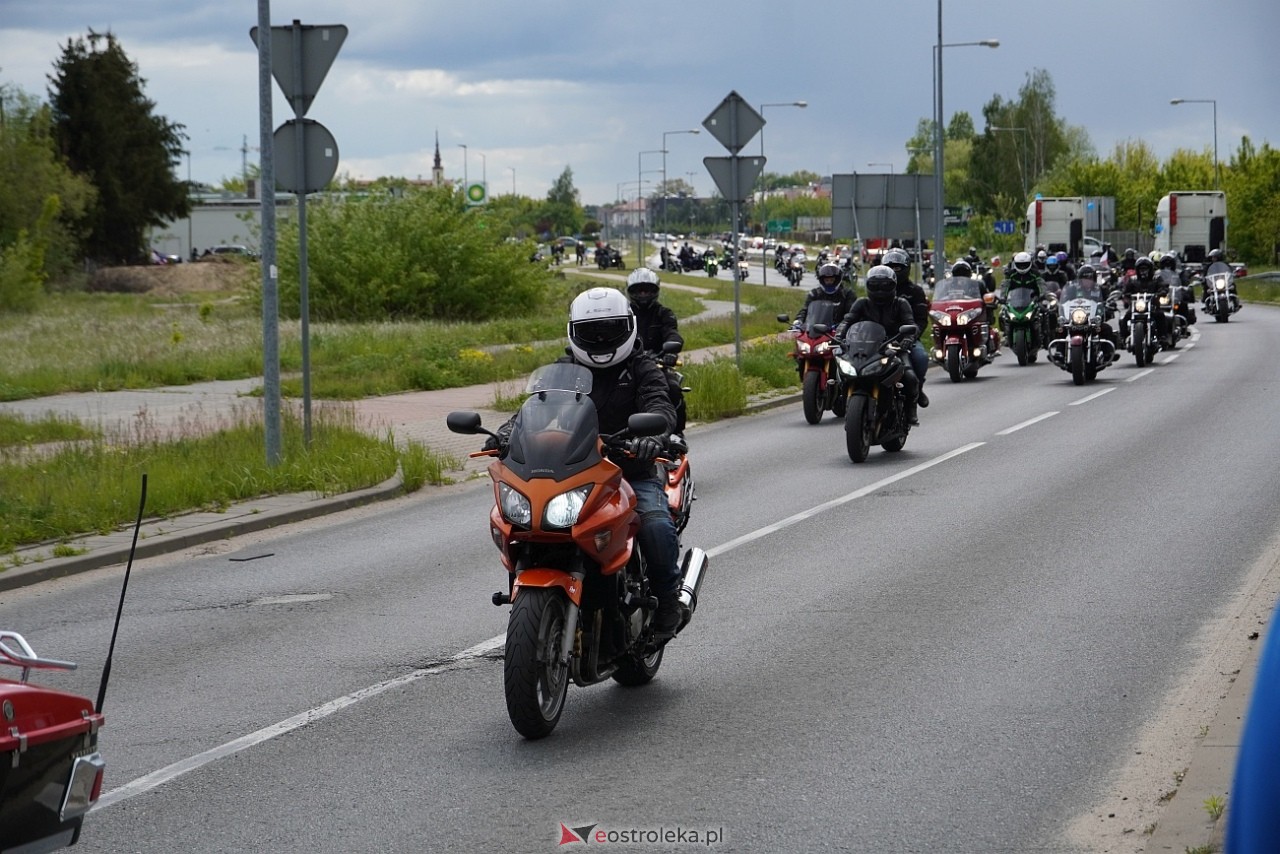 Moto Monster 2025: Parada aut i motocykli ulicami Ostrołęki [11.05.2025] - zdjęcie #98 - eOstroleka.pl