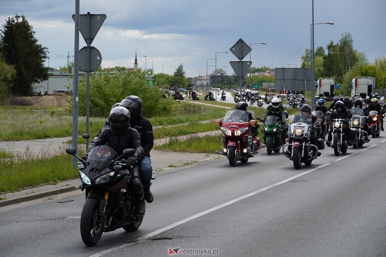 Moto Monster 2025: Parada aut i motocykli ulicami Ostrołęki [11.05.2025] - zdjęcie #93 - eOstroleka.pl