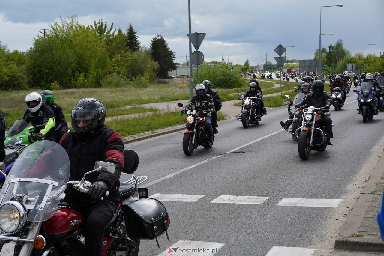 Moto Monster 2025: Parada aut i motocykli ulicami Ostrołęki [11.05.2025] - zdjęcie #69 - eOstroleka.pl