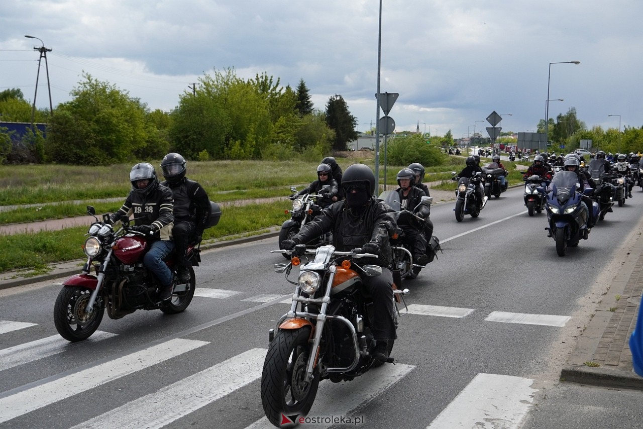 Moto Monster 2025: Parada aut i motocykli ulicami Ostrołęki [11.05.2025] - zdjęcie #68 - eOstroleka.pl