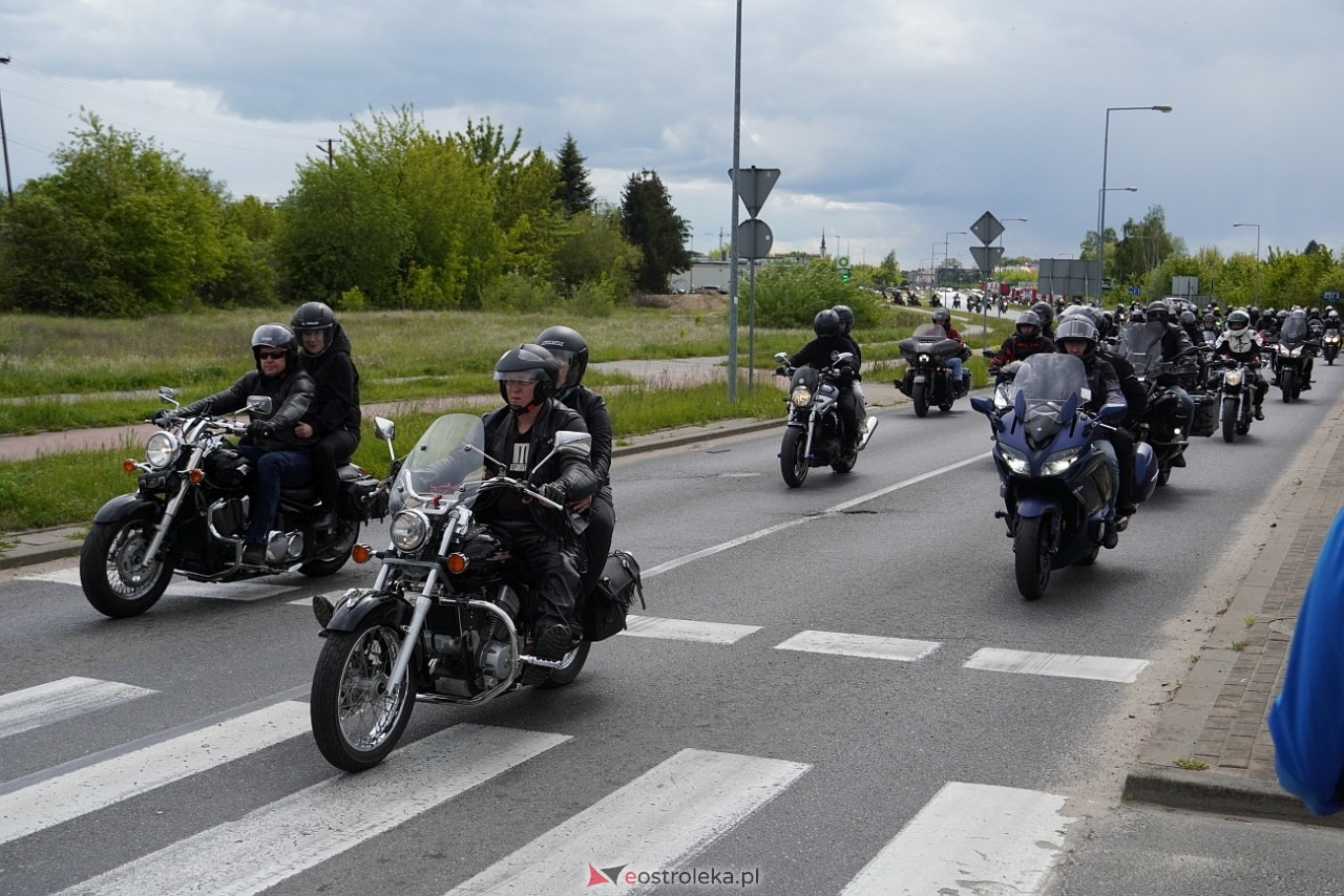 Moto Monster 2025: Parada aut i motocykli ulicami Ostrołęki [11.05.2025] - zdjęcie #67 - eOstroleka.pl