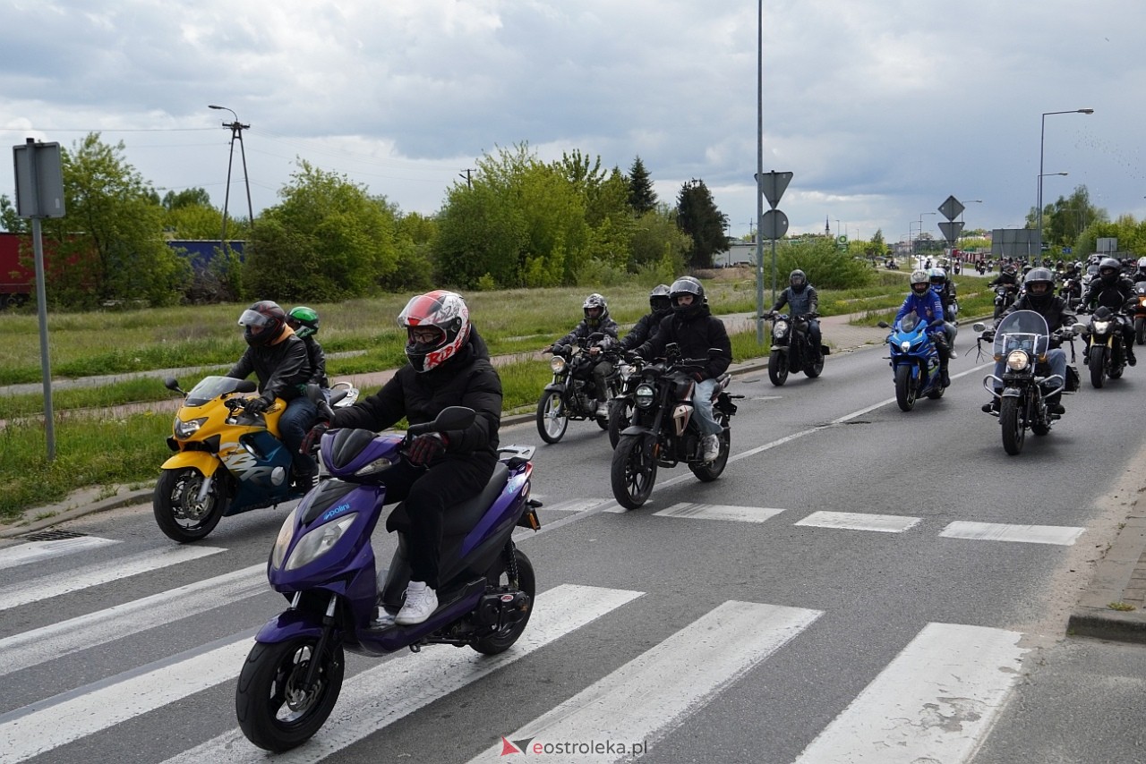 Moto Monster 2025: Parada aut i motocykli ulicami Ostrołęki [11.05.2025] - zdjęcie #53 - eOstroleka.pl