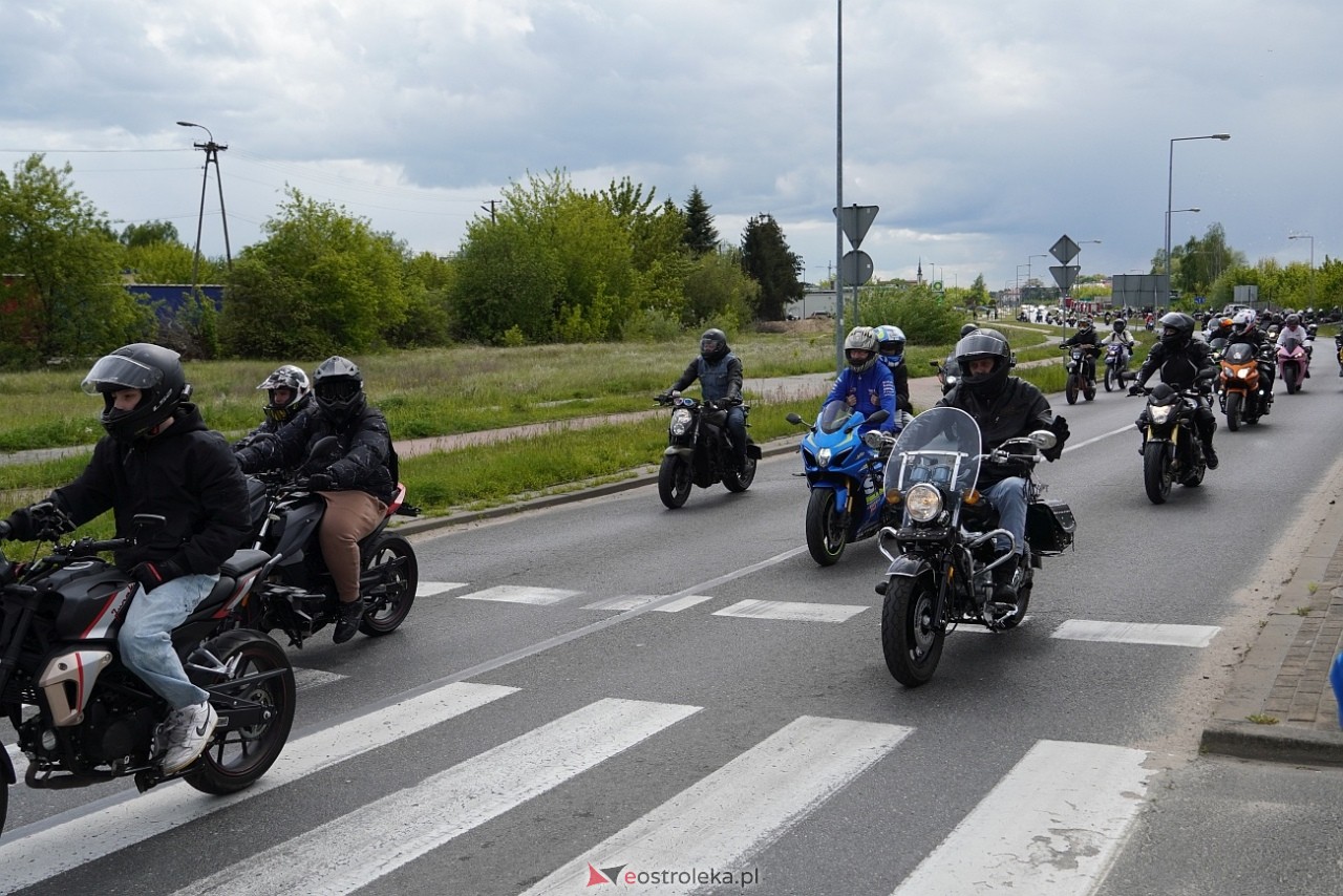 Moto Monster 2025: Parada aut i motocykli ulicami Ostrołęki [11.05.2025] - zdjęcie #52 - eOstroleka.pl