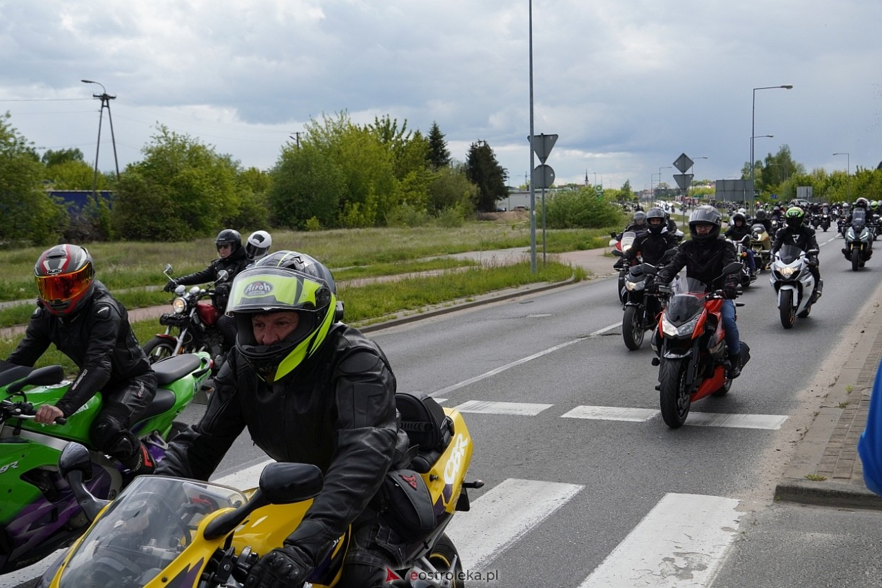Moto Monster 2025: Parada aut i motocykli ulicami Ostrołęki [11.05.2025] - zdjęcie #44 - eOstroleka.pl