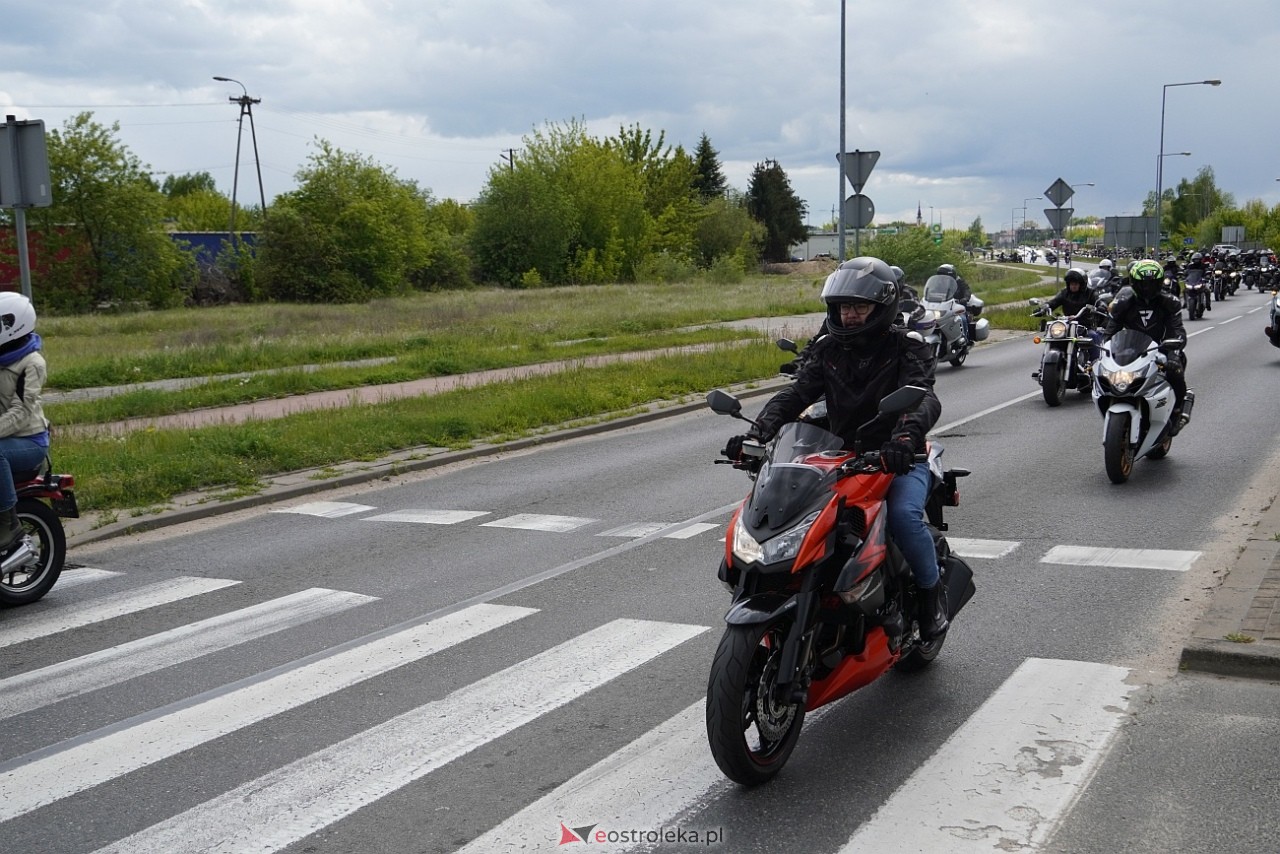 Moto Monster 2025: Parada aut i motocykli ulicami Ostrołęki [11.05.2025] - zdjęcie #43 - eOstroleka.pl