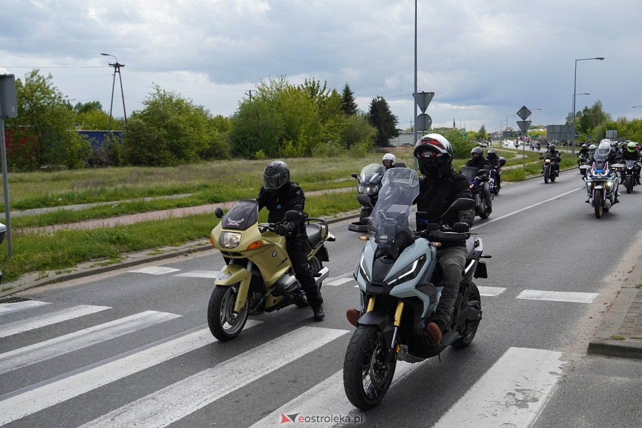 Moto Monster 2025: Parada aut i motocykli ulicami Ostrołęki [11.05.2025] - zdjęcie #38 - eOstroleka.pl