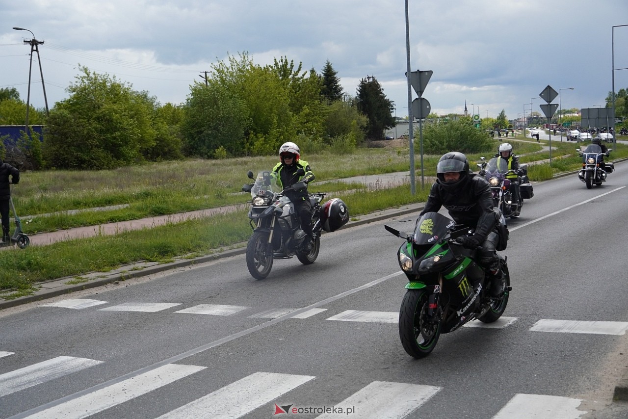 Moto Monster 2025: Parada aut i motocykli ulicami Ostrołęki [11.05.2025] - zdjęcie #21 - eOstroleka.pl