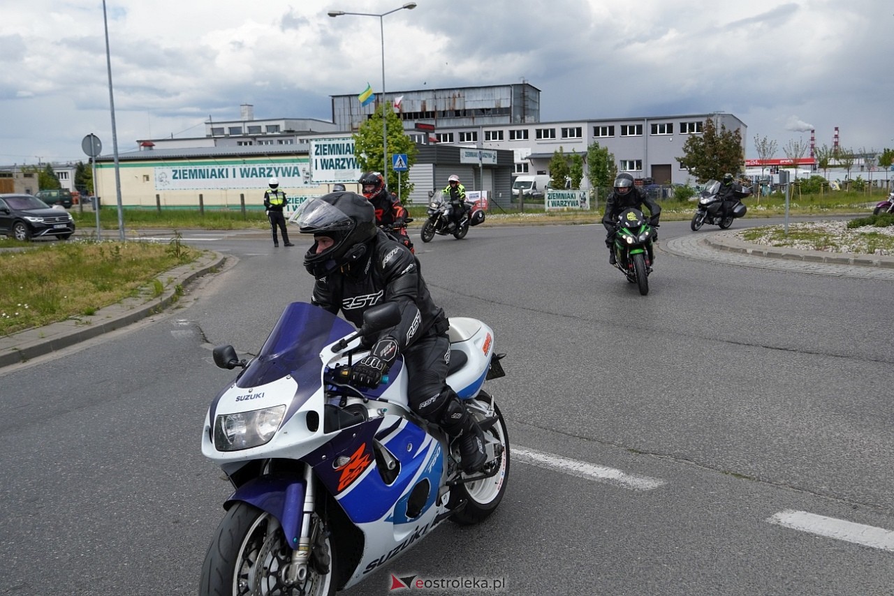 Moto Monster 2025: Parada aut i motocykli ulicami Ostrołęki [11.05.2025] - zdjęcie #10 - eOstroleka.pl