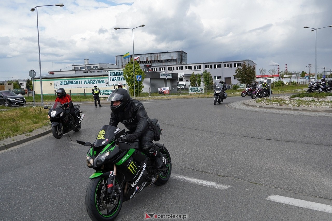 Moto Monster 2025: Parada aut i motocykli ulicami Ostrołęki [11.05.2025] - zdjęcie #8 - eOstroleka.pl