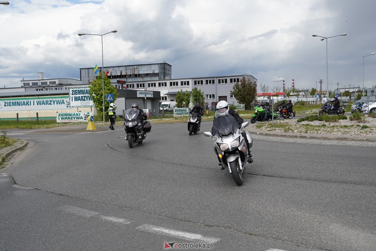 Moto Monster 2025: Parada aut i motocykli ulicami Ostrołęki [11.05.2025] - zdjęcie #3 - eOstroleka.pl