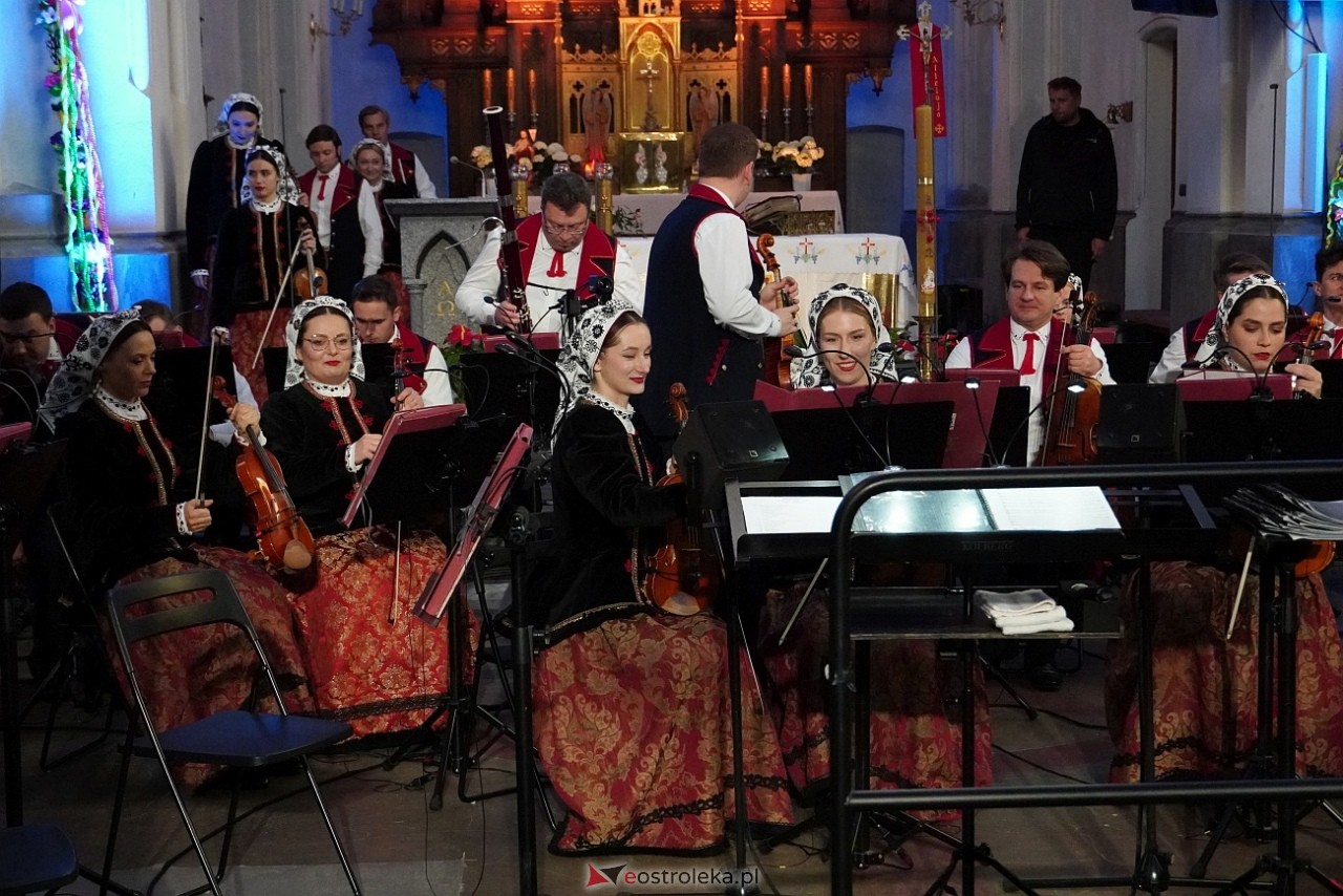 Zespół Pieśni i Tańca Mazowsze w Baranowie [11.05.2025] - zdjęcie #62 - eOstroleka.pl