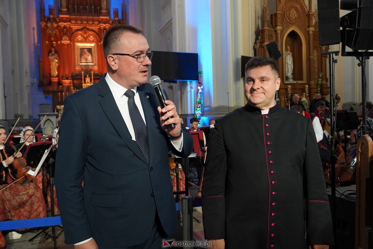 Zespół Pieśni i Tańca Mazowsze w Baranowie [11.05.2025] - zdjęcie #61 - eOstroleka.pl