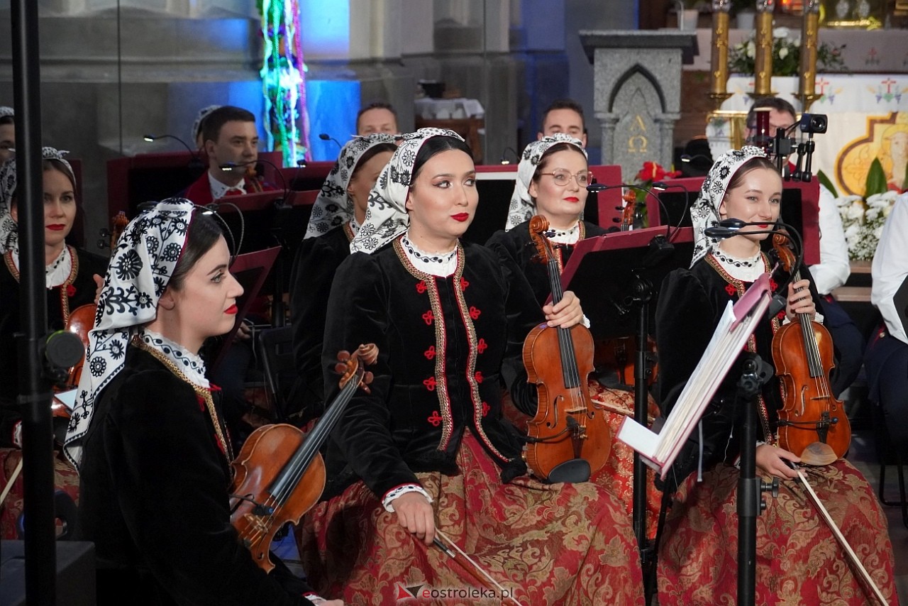 Zespół Pieśni i Tańca Mazowsze w Baranowie [11.05.2025] - zdjęcie #54 - eOstroleka.pl