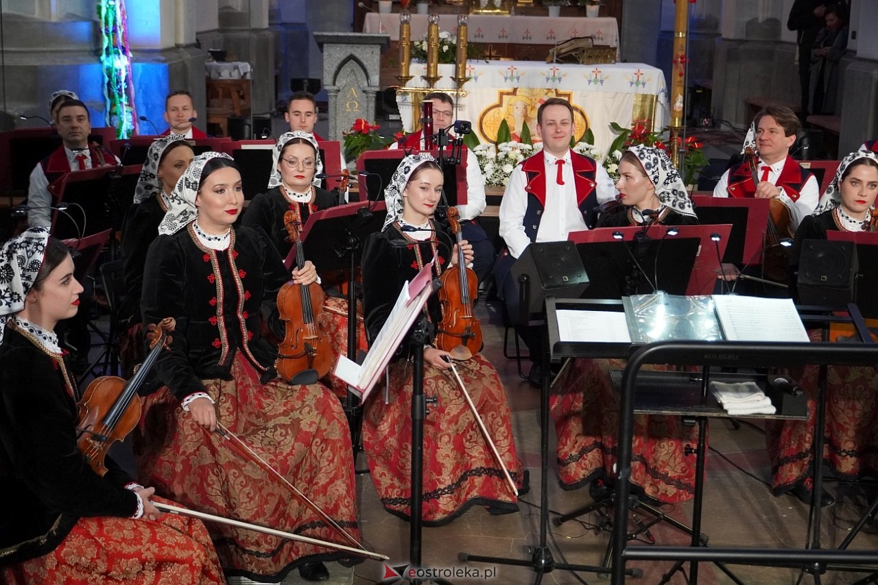 Zespół Pieśni i Tańca Mazowsze w Baranowie [11.05.2025] - zdjęcie #53 - eOstroleka.pl