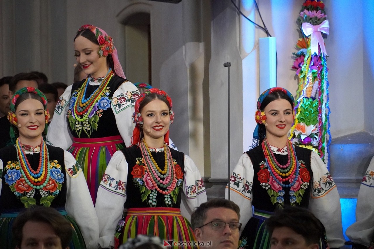 Zespół Pieśni i Tańca Mazowsze w Baranowie [11.05.2025] - zdjęcie #37 - eOstroleka.pl