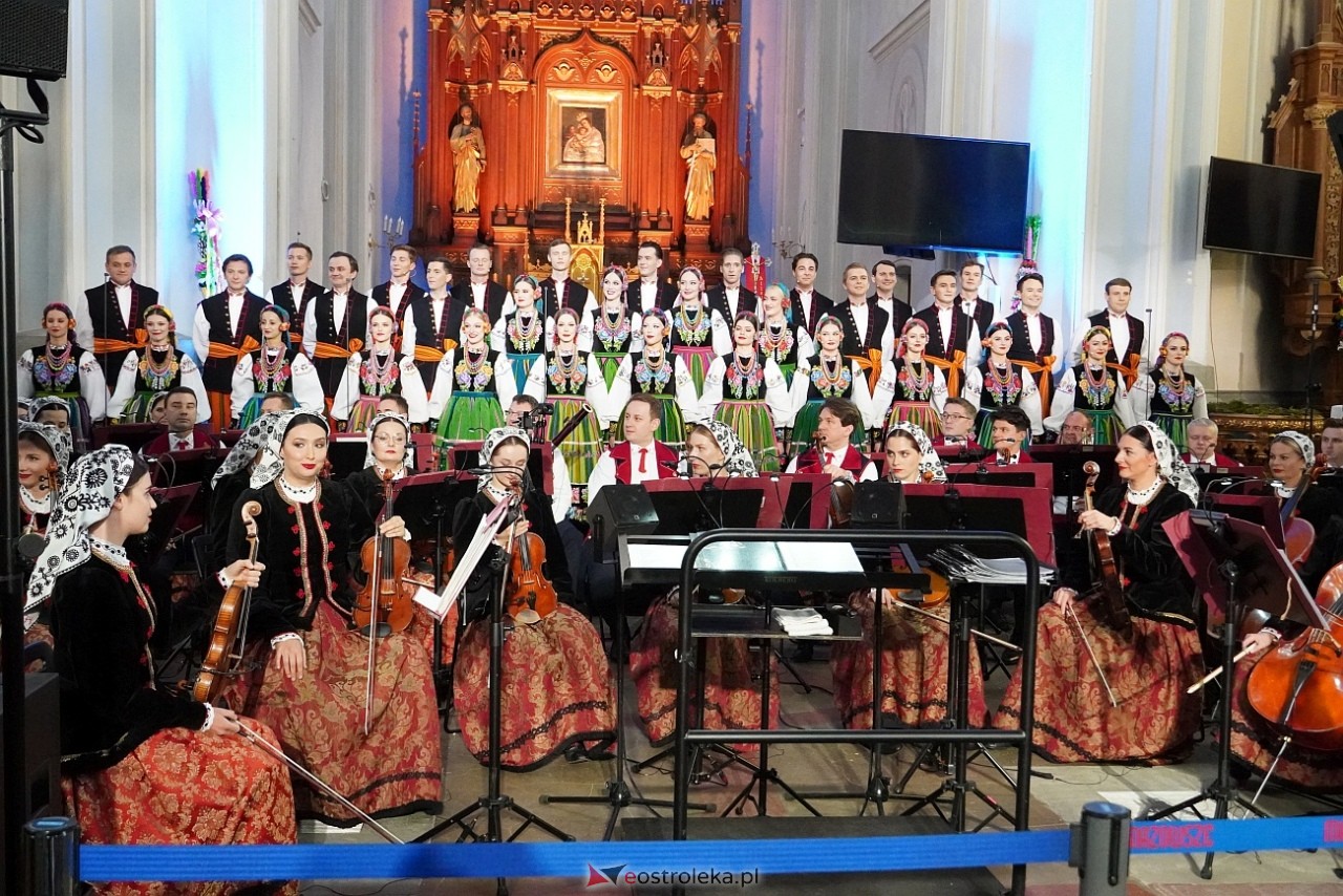 Zespół Pieśni i Tańca Mazowsze w Baranowie [11.05.2025] - zdjęcie #21 - eOstroleka.pl