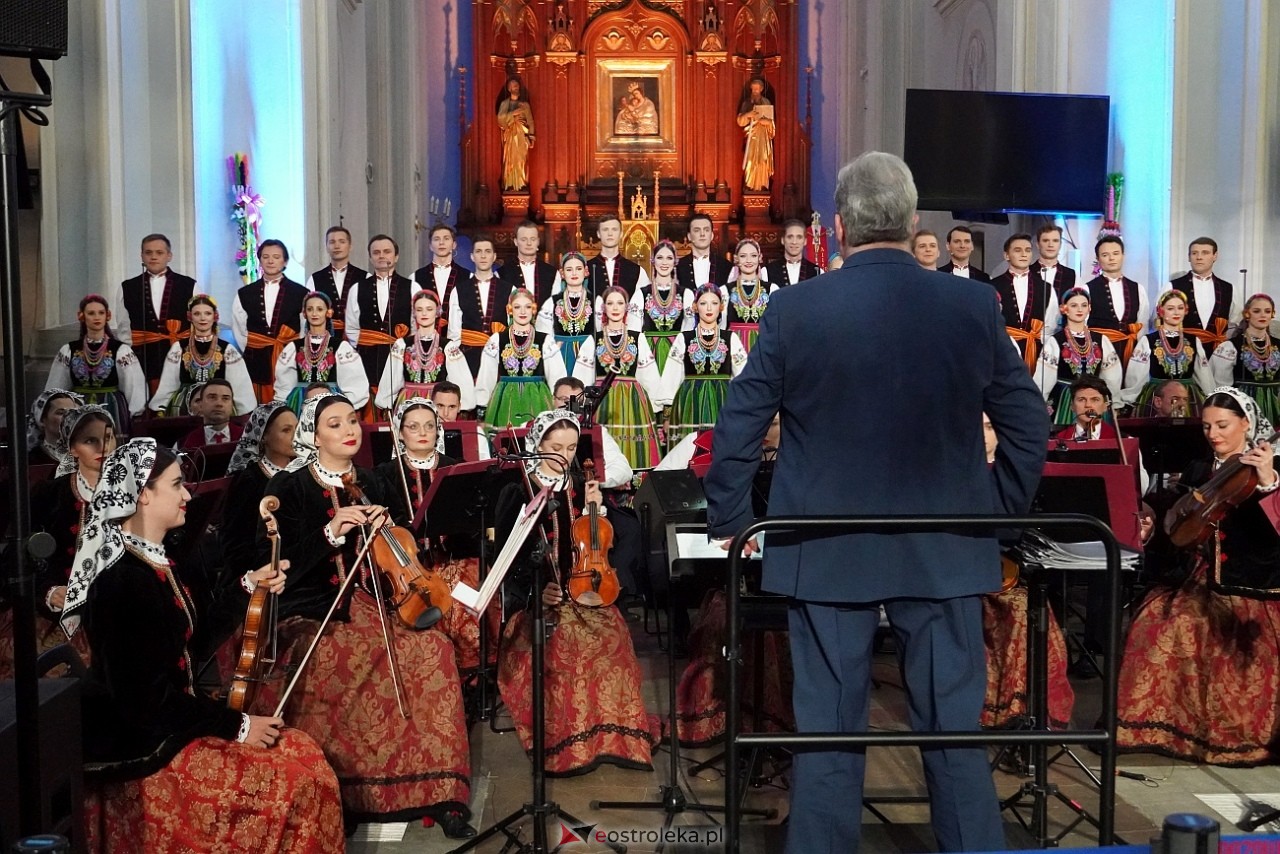 Zespół Pieśni i Tańca Mazowsze w Baranowie [11.05.2025] - zdjęcie #17 - eOstroleka.pl