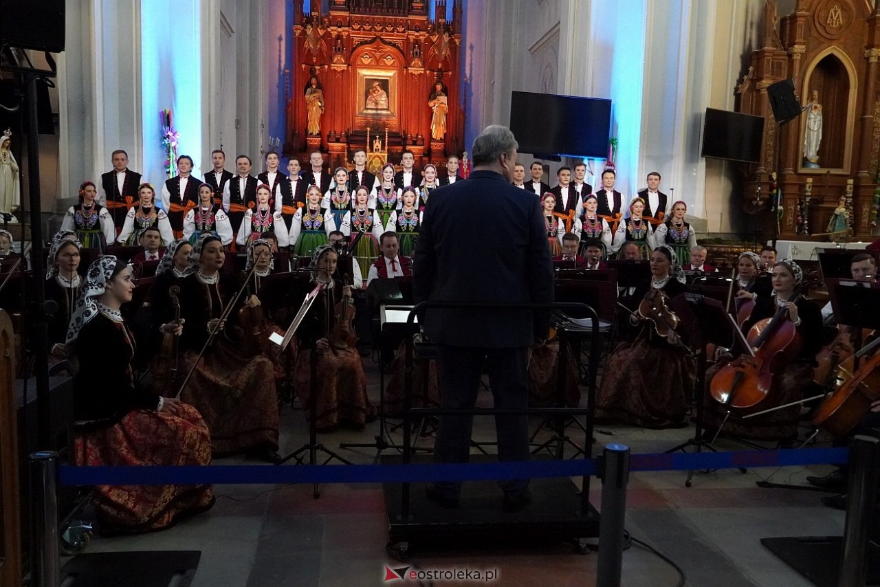 Zespół Pieśni i Tańca Mazowsze w Baranowie [11.05.2025] - zdjęcie #15 - eOstroleka.pl